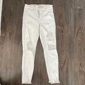 White Ripped American Eagles Jeans- Stretch & High waisted